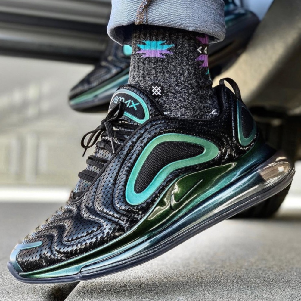 NIKE Air Max 720 ‘Throwback Future’